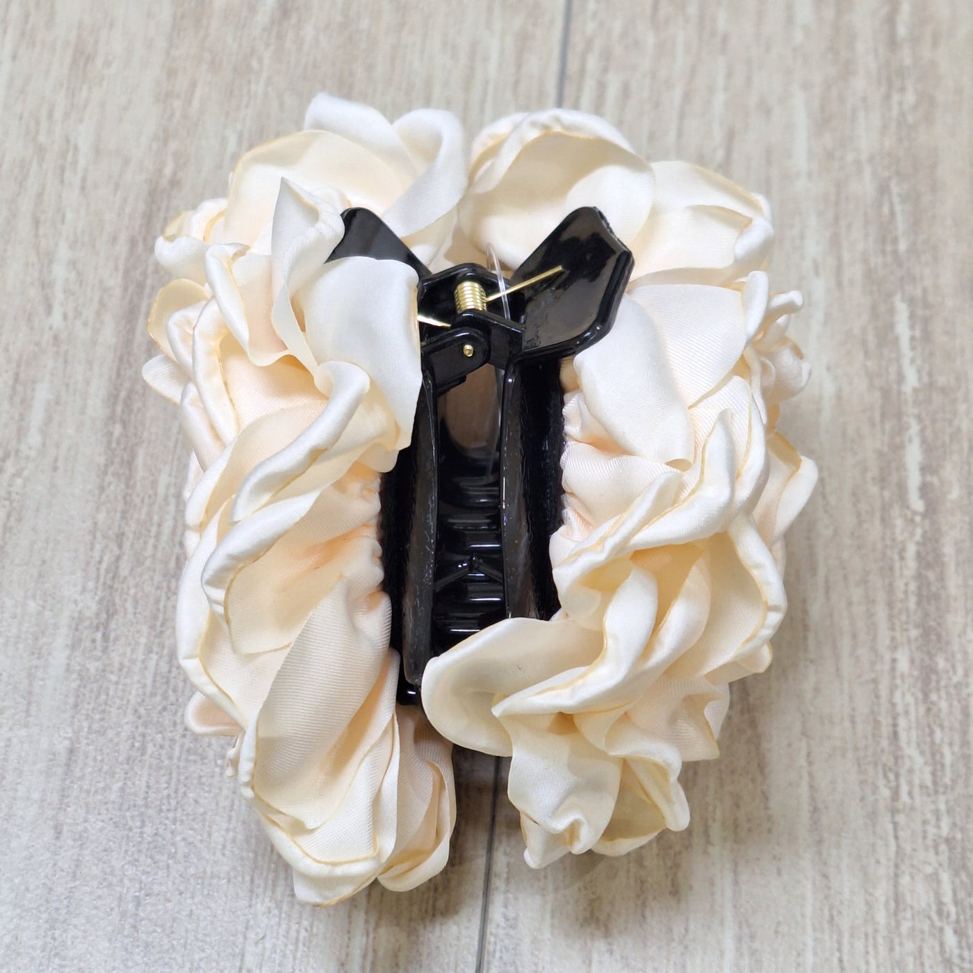 Traba Rosa grande color crema