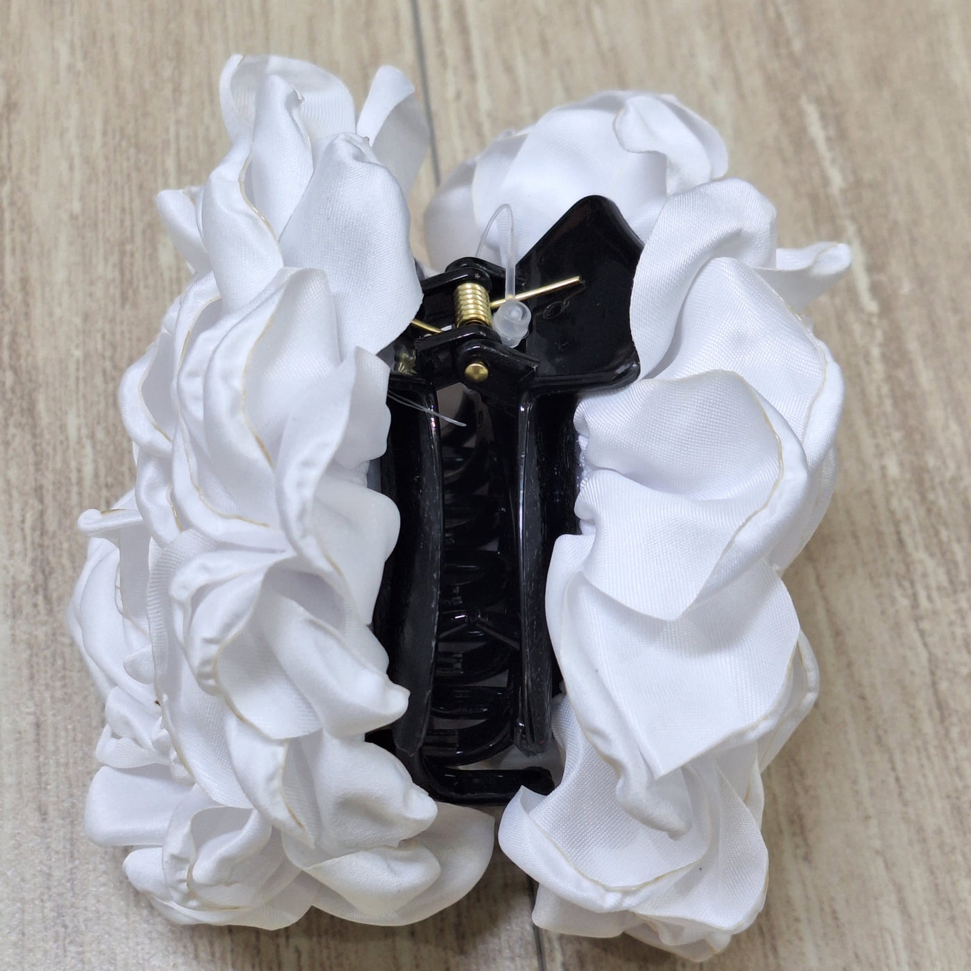 Traba Rosa grande color blanco