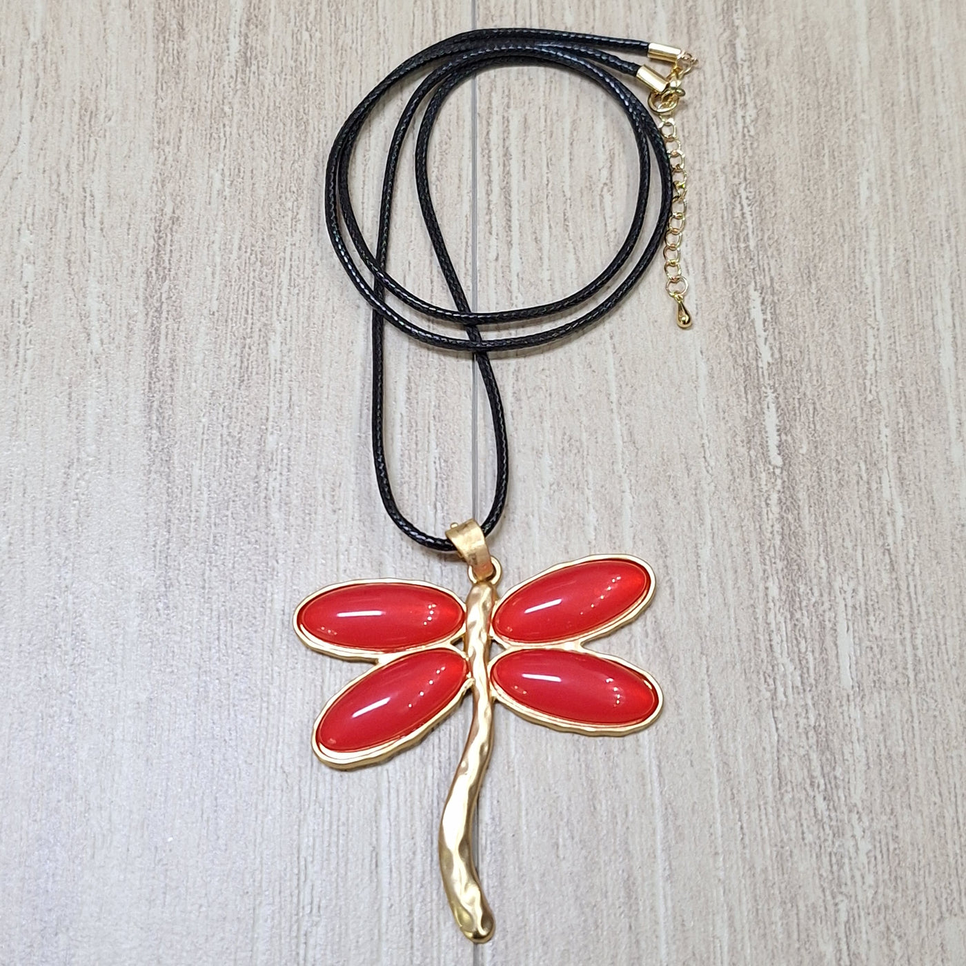 Collar Libelula roja 83 cm  Bisutería