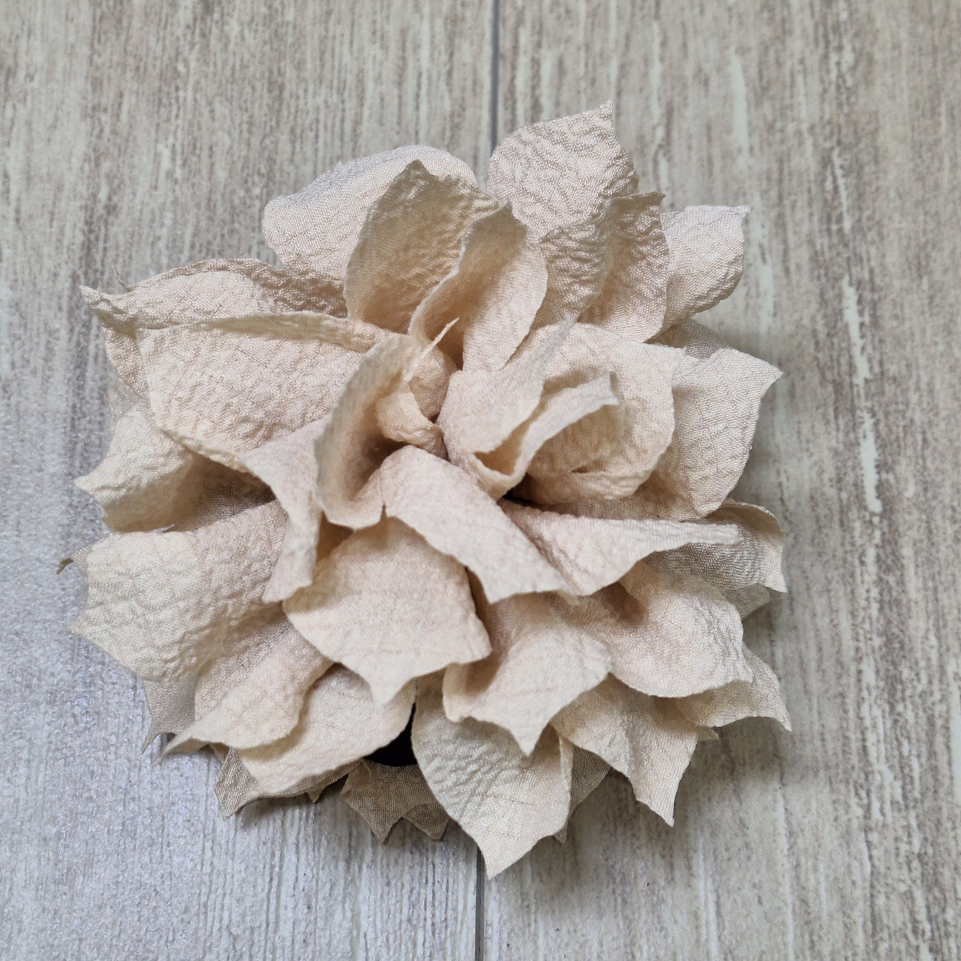 Traba flor grande color beige